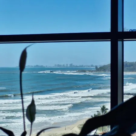 Luxury Beachside Apartment Gold Coast Exterior photo